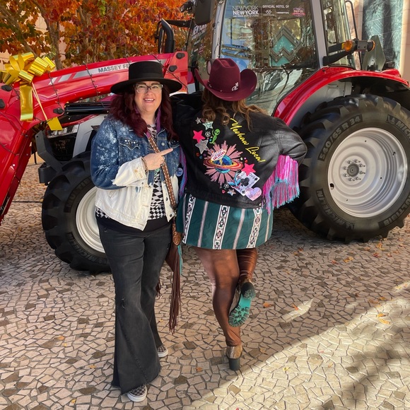 Meet your Posher, Krista - Picture 7 of 12